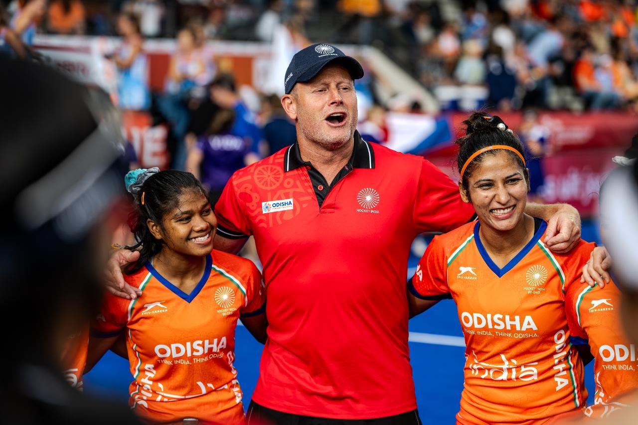 India vs Netherlands in Pool E (6)